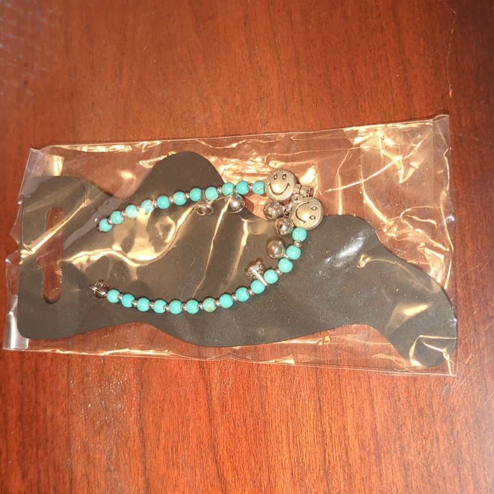 New Turquoise smiley beaded anklet
